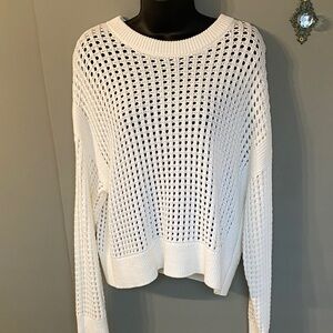 Old Navy Cream Women's Crew Neck Sweater